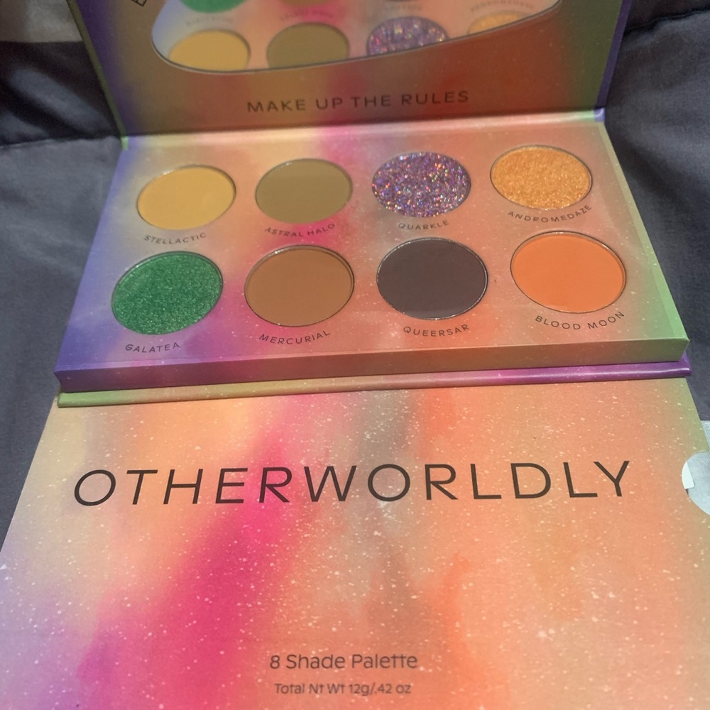 Fluide Otherworldly Palette